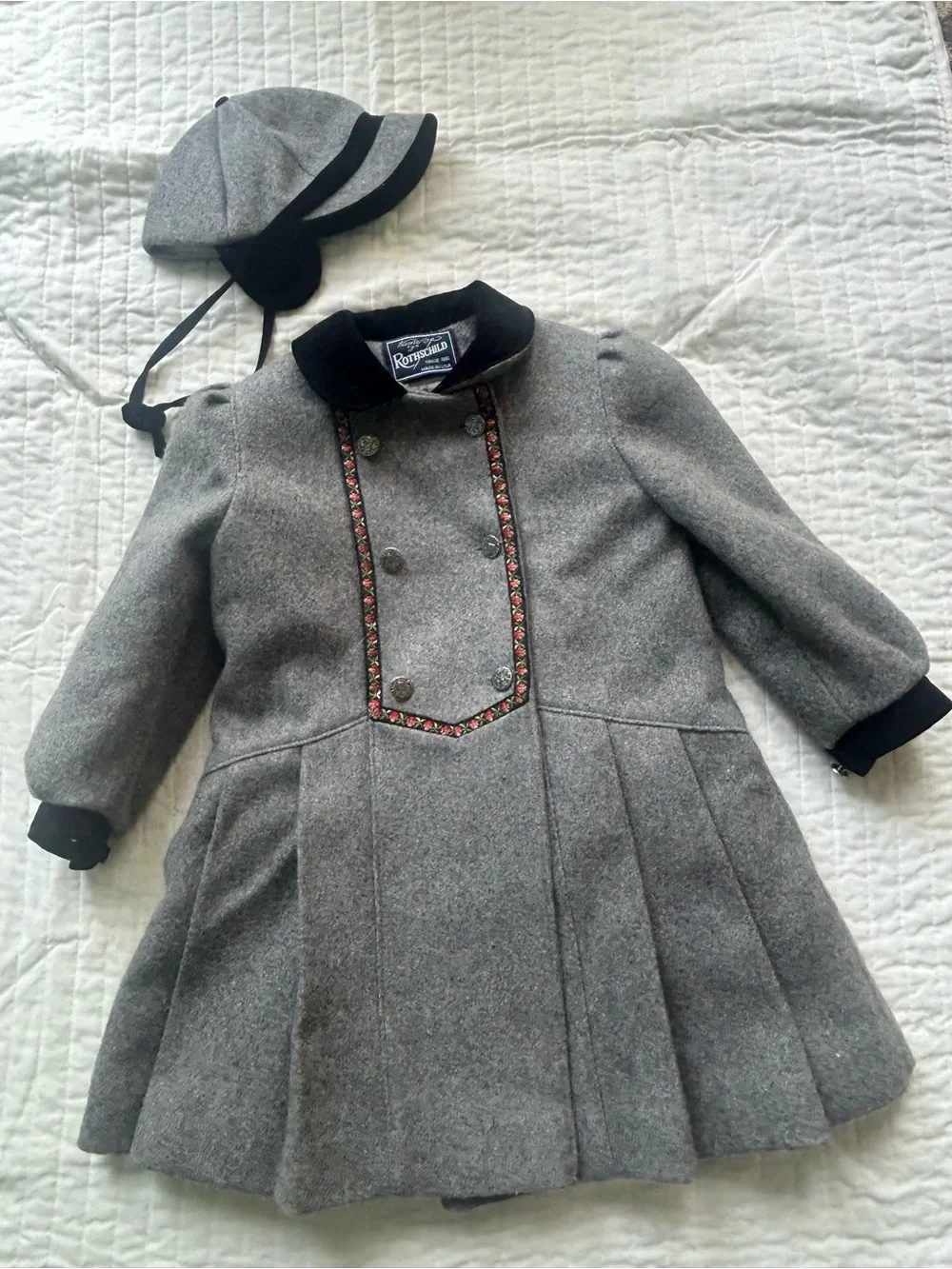 Rothschild Girls' Gray Wool-Blend Coat with Matching Hat